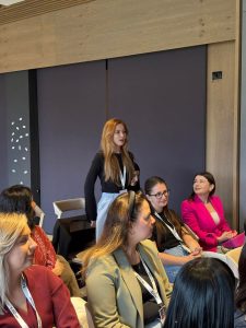 Sabrina Keleštura govori na Helen Doron konferenciji